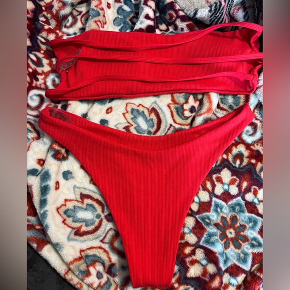 strapless red bikini set! - Picture 2 of 2